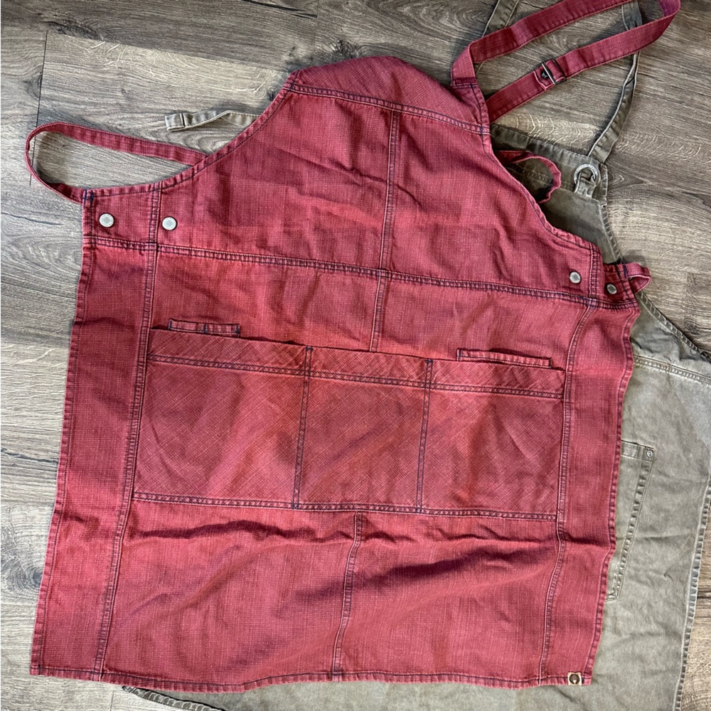 5 Chef Works Kitchen Aprons Red & Brown - Picture 3 of 6